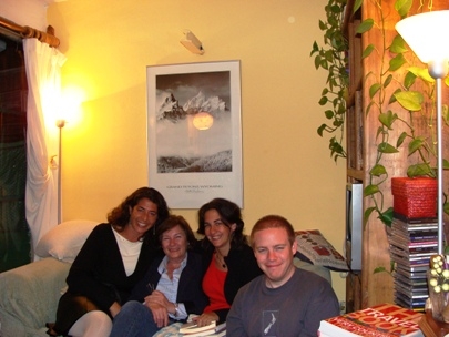 On the couch with... Marichu, Luc�a and Pablo