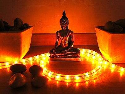 My new little Thai Budha meditates with me every day